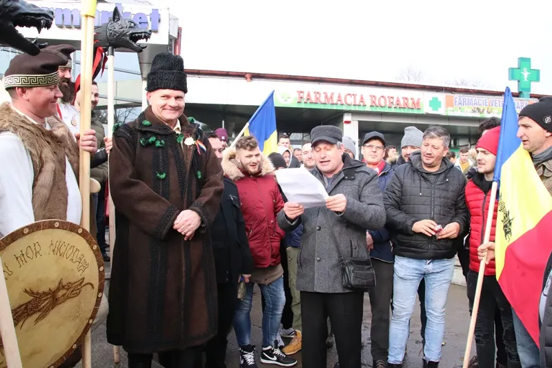 Galeria FC Botoșani l-a urat pe Cornel Șfaițer: „Poate că vă răzgândiți și la FC reveniți” FOTO&amp;VIDEO
