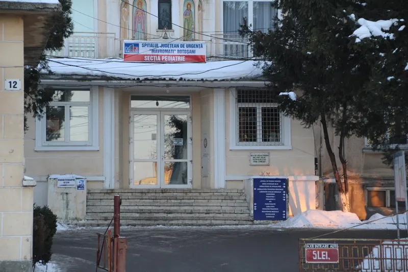 Adolescentă izbită de o mașină în comuna Copălău