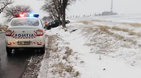 Tânăr de 21 de ani rănit într-un accident rutier