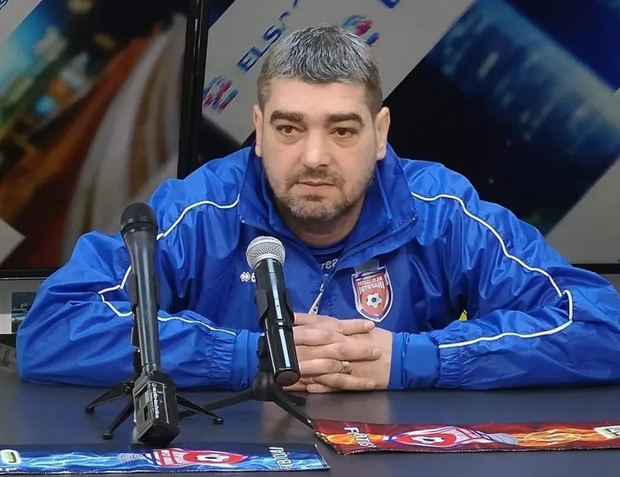 FC Botoșani riscă să rămână și fără antrenor. Liviu Ciobotariu ar putea pleca în vară