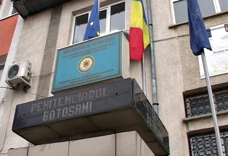Botoșăneni ridicați de la domiciliu și trimiși după gratii