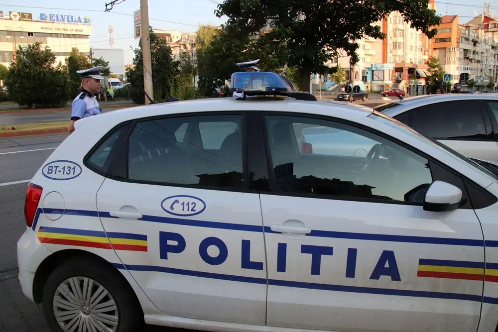 A dărâmat gardul unei locuințe cu ATV-ul