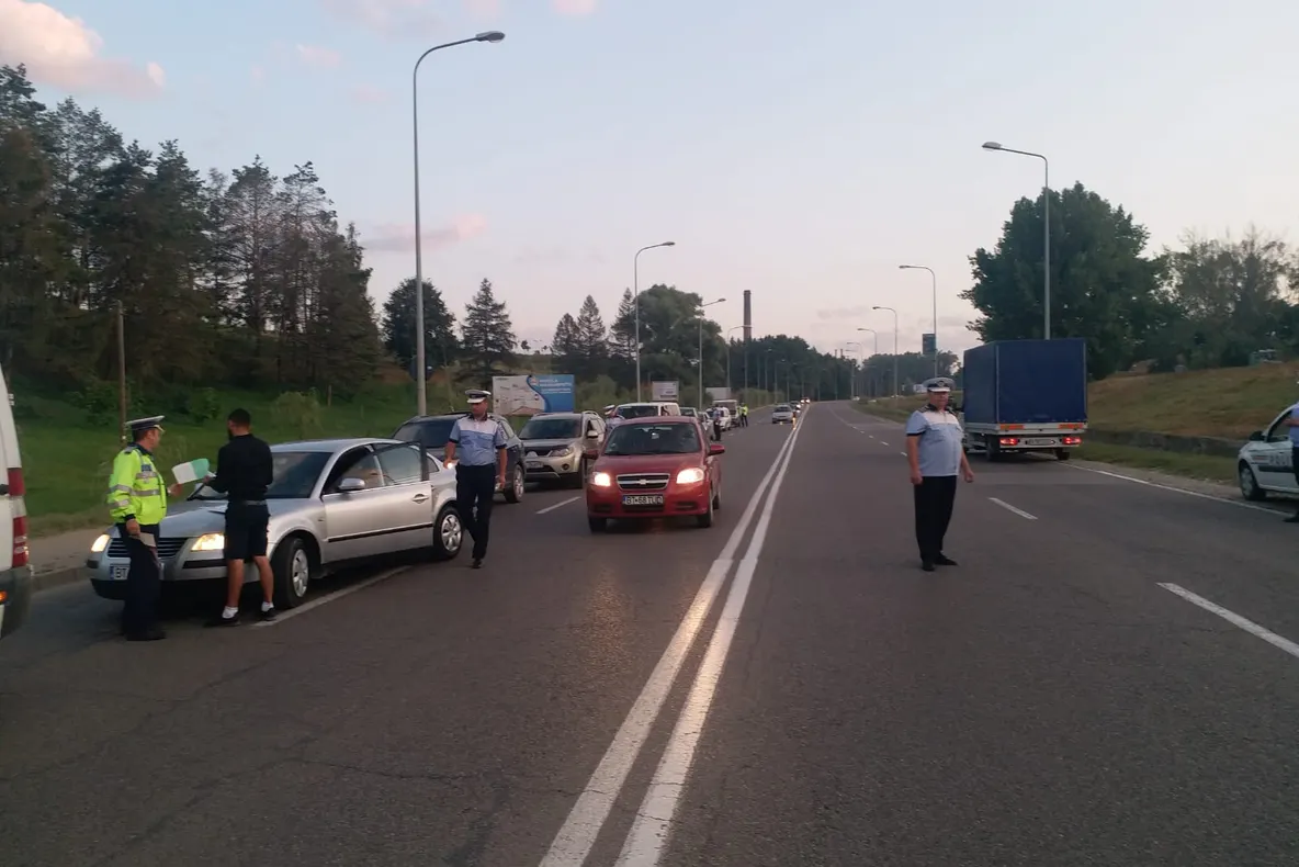 Acțiune de amploare a polițiștilor. 114 mașini oprite într-o oră