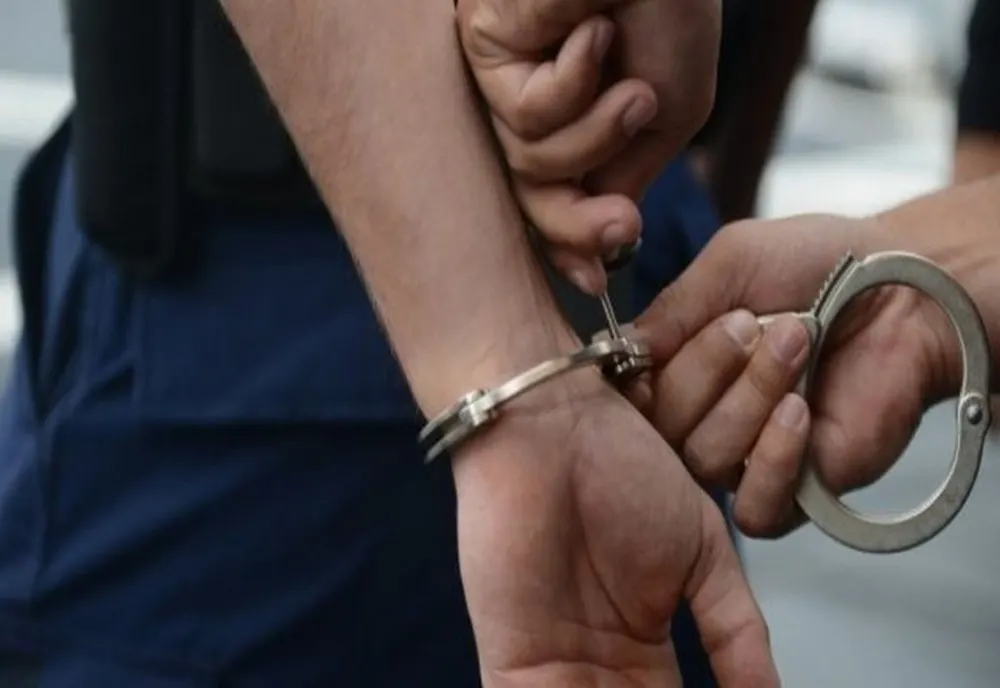Botoșănean reținut după ce a furat o autoutilitară