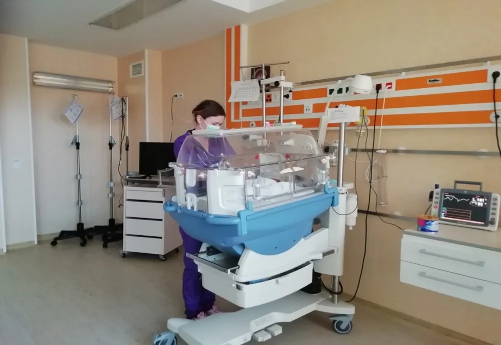 O minoră în vârstă de 14 ani a născut la Maternitatea Botoșani