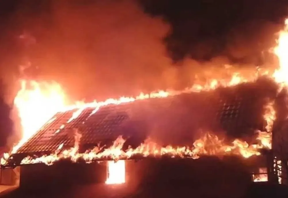 Incendiu violent în Botoșani! pagube de aproximatim 1.500.000 de lei