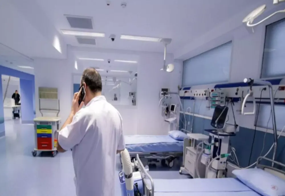 Efectele instigării de tip Șoșoacă: O doctoriță a fost atacată de o pacientă care credea că va fi ucisă la ATI
