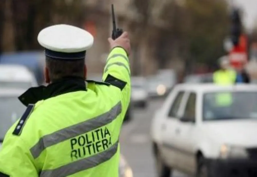 Nu a acordat prioritate de trecere și a fost oprit de polițiști! Ce au descoperit aceștia