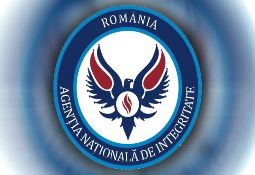Incompatibilitate pentru un consilier din Dersca! Ce făcea alesul simultan