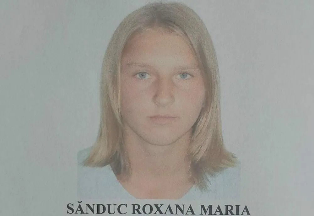 SUNAȚI LA 112 dacă ați văzut această adolescentă!
