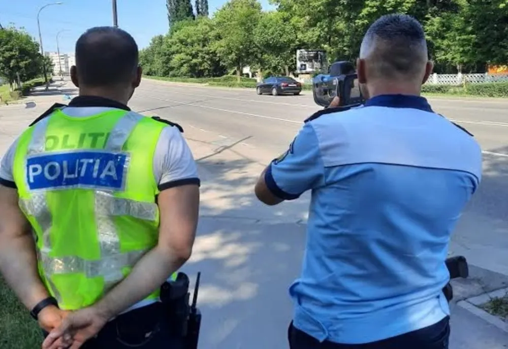 Un şofer din Botoşani, prins de radar de două ori într-un minut 