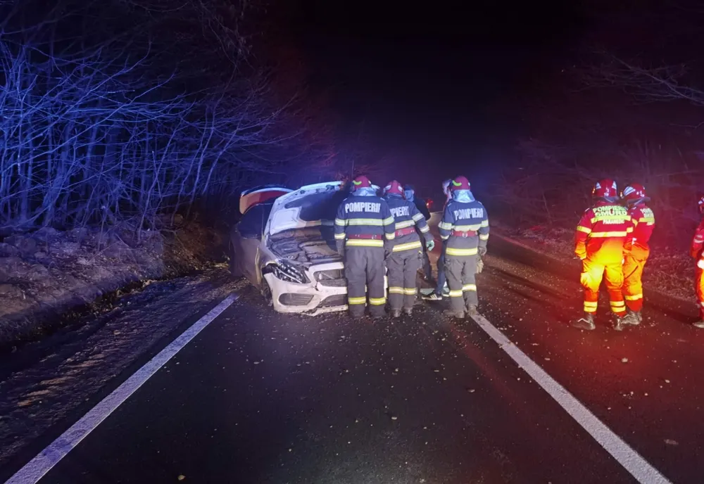 Au fost la un pas de moarte după ce au evitat o căprioară