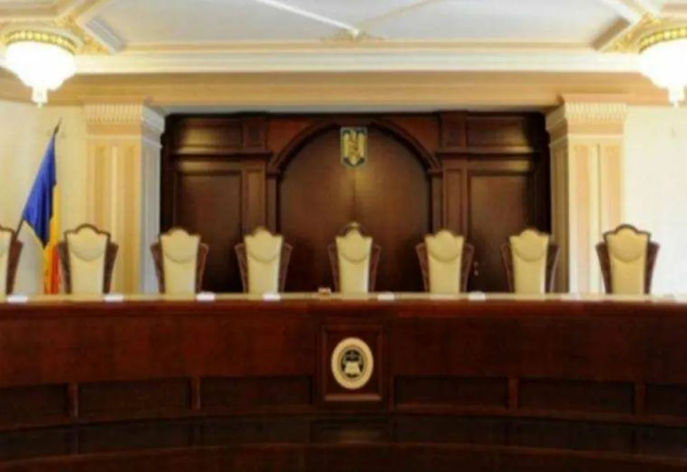 CCR DEZBATE SESIZAREA AVOCATULUI POPORULUI ÎN LEGĂTURĂ CU LEGEA PRIVIND PENSIILE MILITARE DE STAT