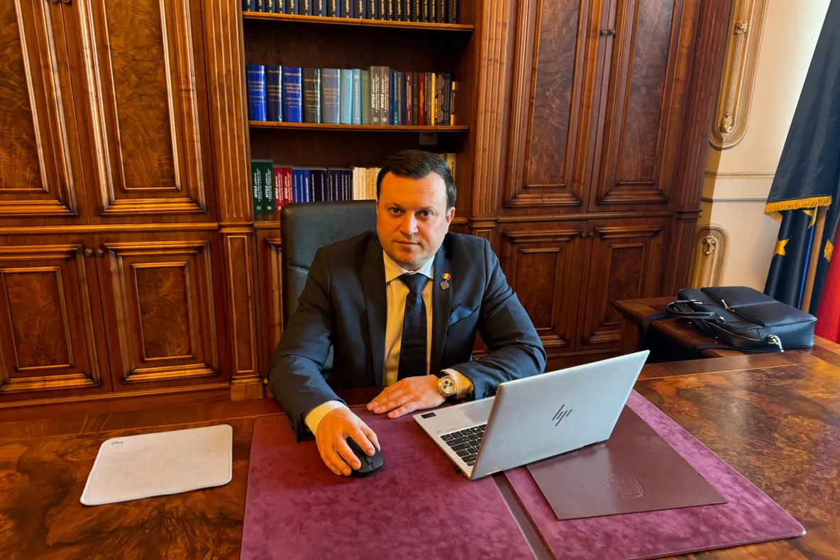 CĂTĂLIN SILEGEANU (SENATOR AUR): ,,ROMÂNIA NU ARE NEVOIE DE AUSTERITATE PERMANENTĂ, CI DE PLANURI PE TERMEN LUNG”