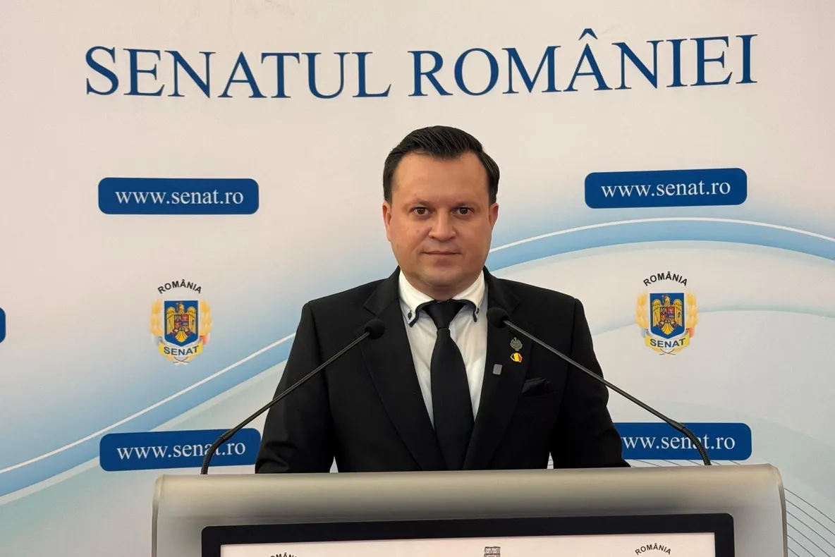 SILEGEANU: „POZEAZĂ ÎN SALVATORI FIX ACEIAȘI OAMENI CARE AU TRATAT MOLDOVA CA PE O ANEXĂ”