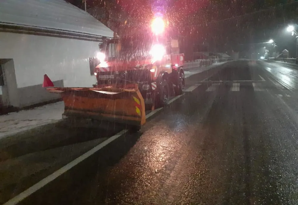 Iarna lovește din nou România: Cod galben în 25 de județe, până la 15 cm de zăpadă în București