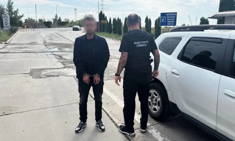 Pasager cu „bagaj” penal, depistat la frontiera de est