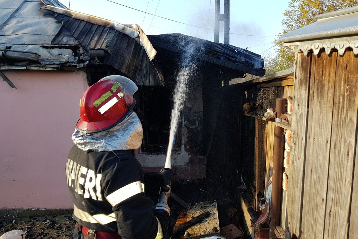 Un bărbat de 60 de ani a murit într-un incendiu la Flămânzi