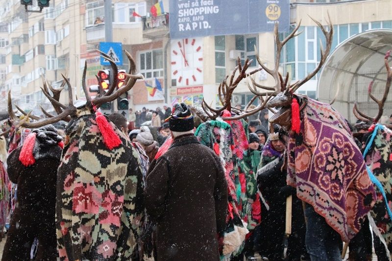 Parada obiceiurilor de iarnă organizată la Dorohoi