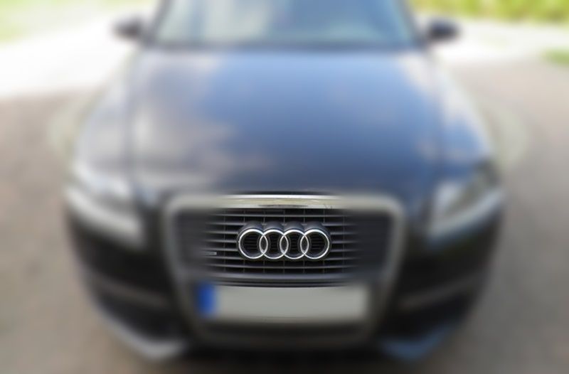 Polițiștii de frontieră au descoperit două autoturisme furate