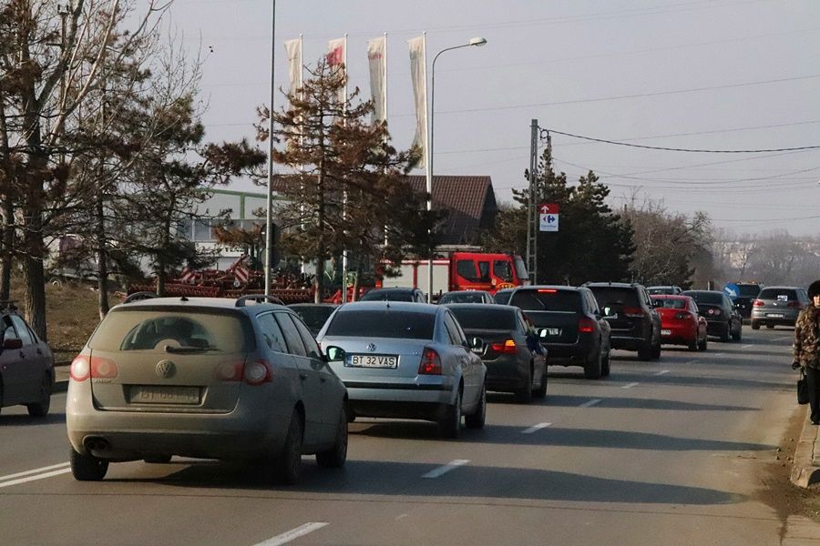 Botoșănenii au ieșit în stradă pentru a cere drumuri decente GALERIE FOTO&amp;VIDEO