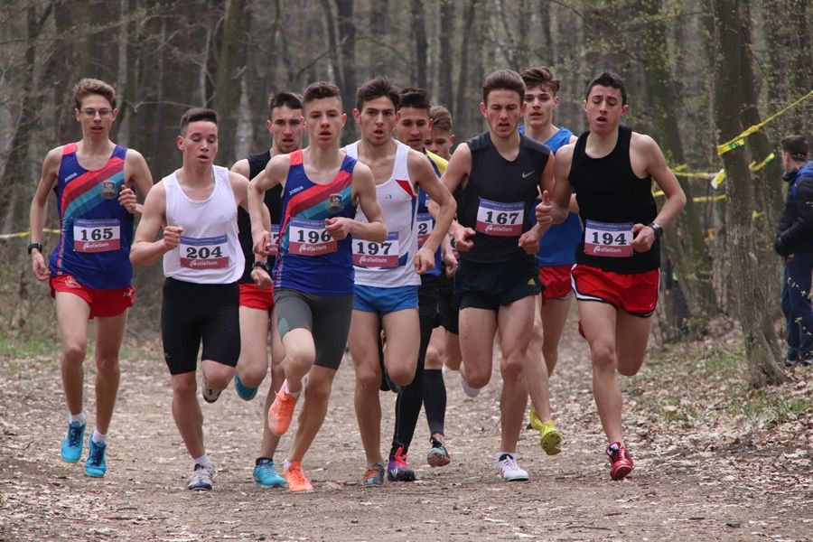 Botoșaniul a găzduit CN de cros. Peste 300 de sportivi s-au prezentat la start FOTO&amp;VIDEO