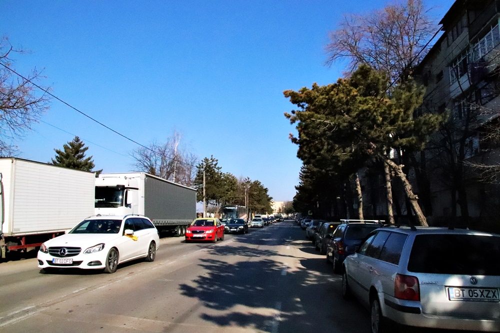 Liberalii din Botoșani au ieșit în stradă pentru a cere autostradă A8 FOTO&amp;VIDEO