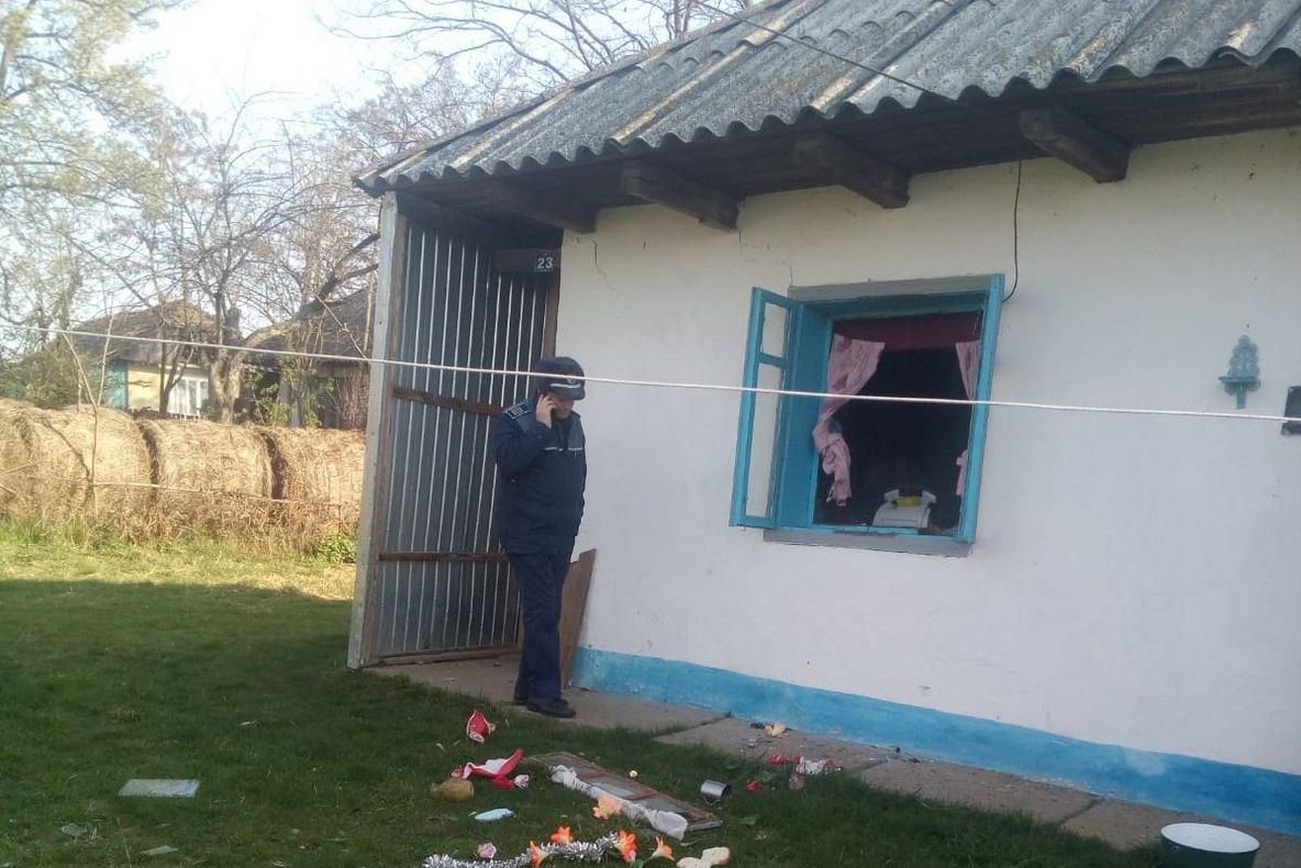 Explozie în comuna Mileanca. O femeie de 90 de ani a suferit arsuri