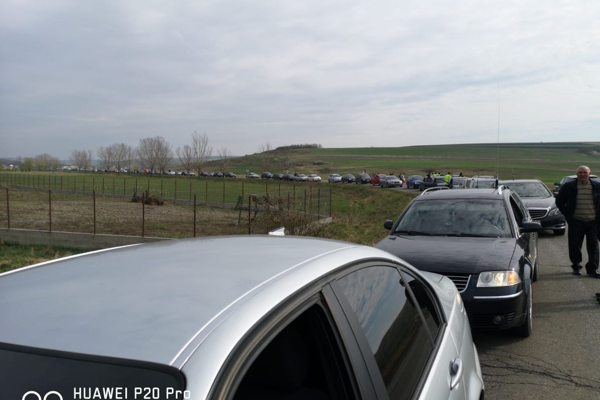 PROTEST cu sute de mașini și scandări împotriva PSD și a șefilor județului FOTO&amp;VIDEO