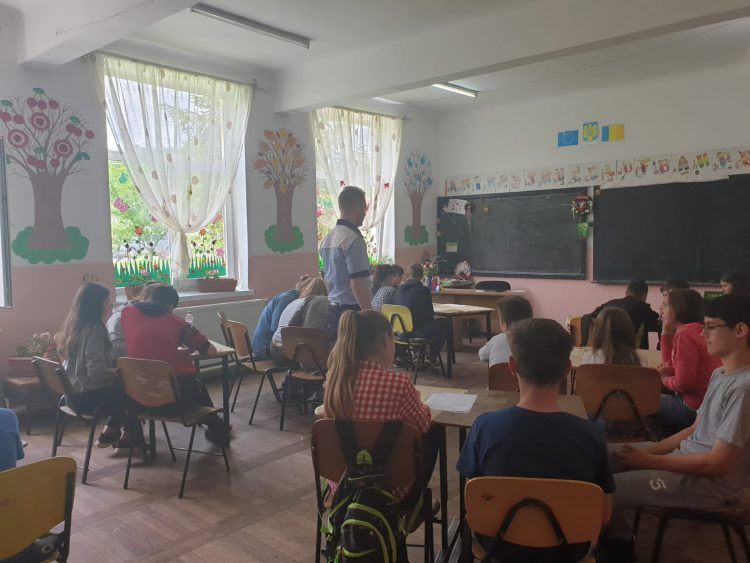 Copii ”vizitați” de polițiști