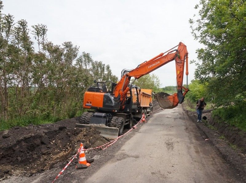 Izvoare subterane descoperite în timpul lucrărilor la un drum național