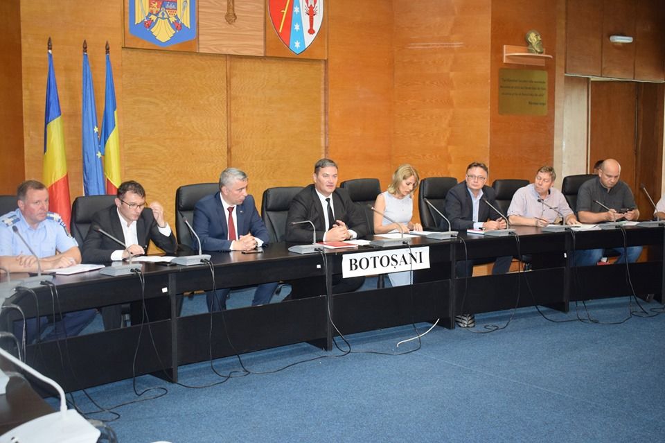 Zilele comunei Vlăsinești interzise din cauza pestei porcine