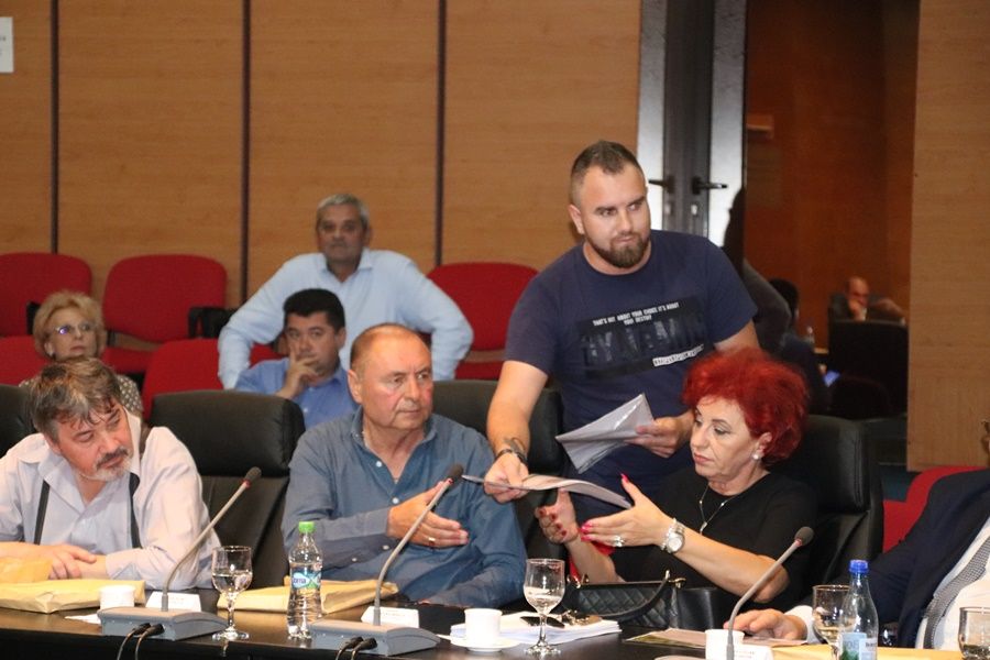 Protest în ședința de CJ pentru drumuri decente VIDEO