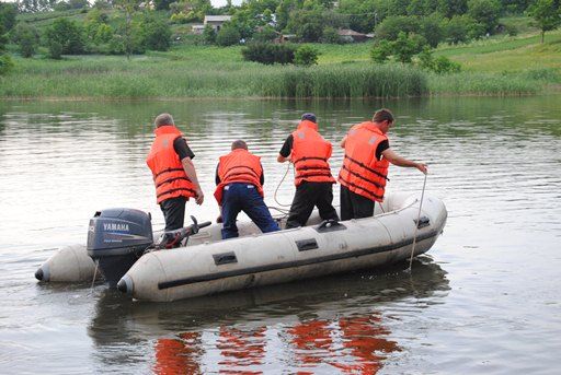 Bărbat căutat în râul Prut. A dispărut noaptea trecută