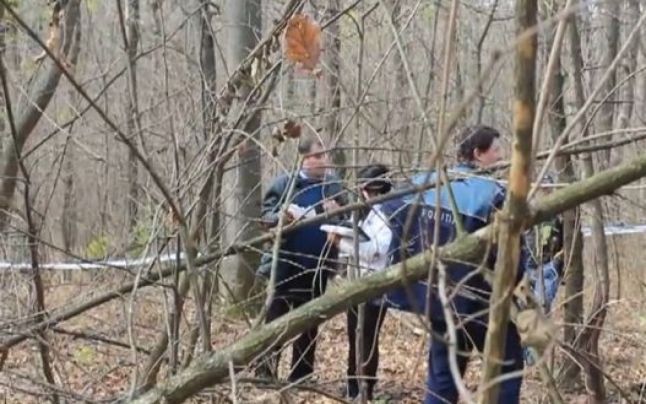 Cadavrul unui bărbat găsit într-o pădure din Ripiceni