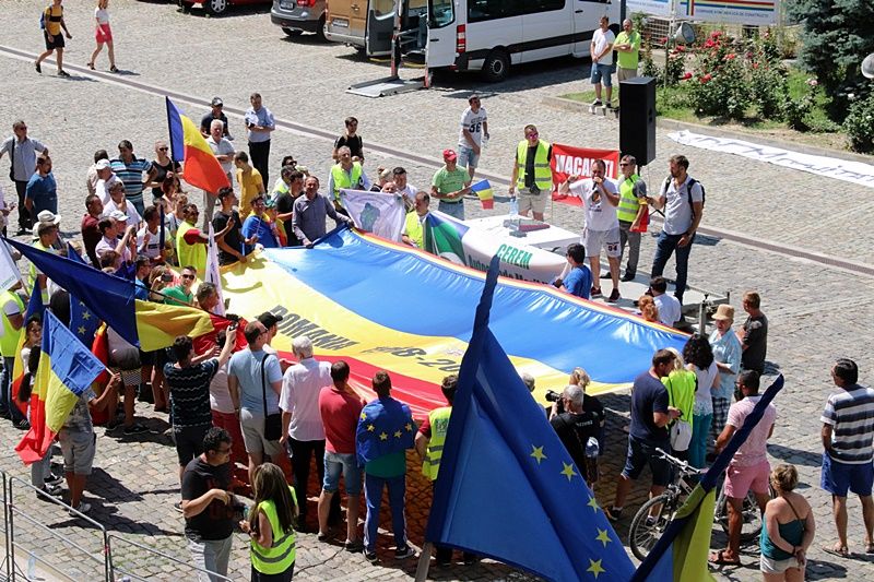 PROTEST. S-au anunțat 2000 de oameni dar au venit 200 GALERIE FOTO&amp;VIDEO