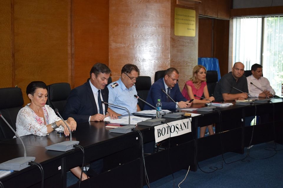 Membrii CJSU s-au întrunit astăzi la Prefectură