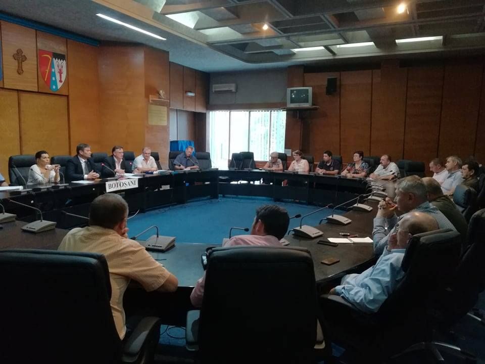 Pesta porcină bagă autoritățile în ședință