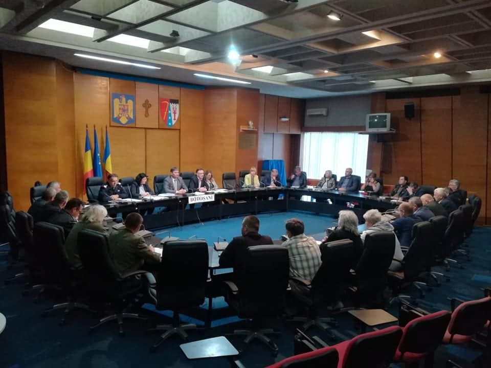 Întâlnire între prefect și primarii mai multor localități din județ