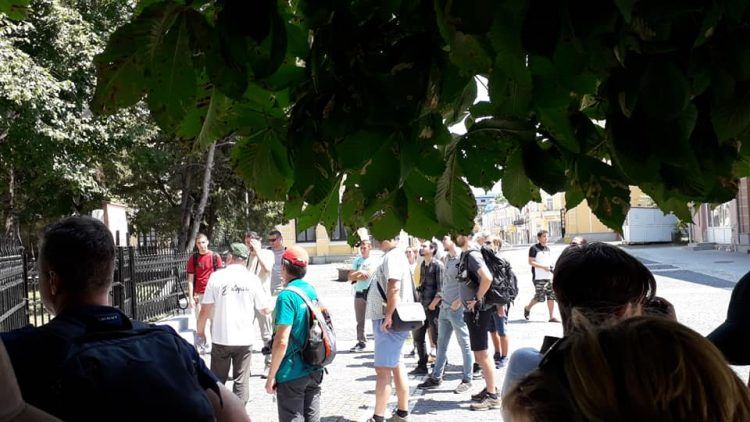 ”Căutându-l pe Eminescu”- expoziție la intrarea în parcul ce-i poartă numele marelui poet