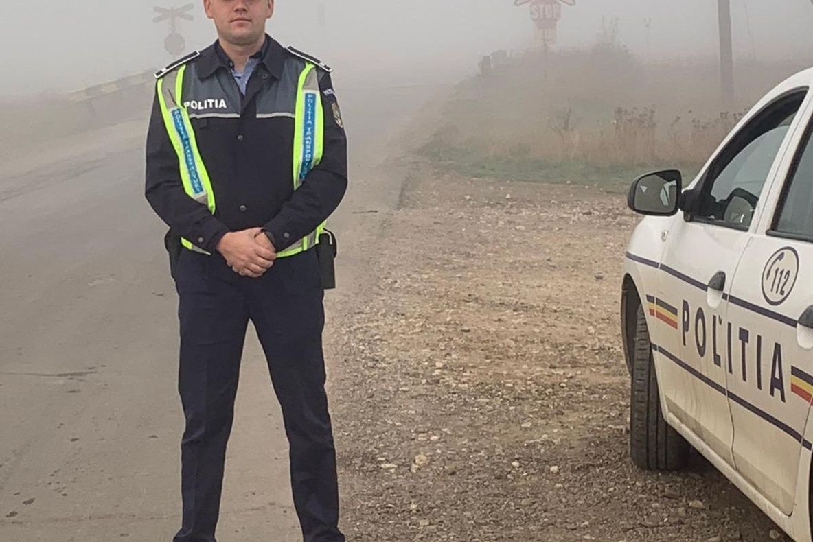 Șoferi amendați la trecerile de cale ferată