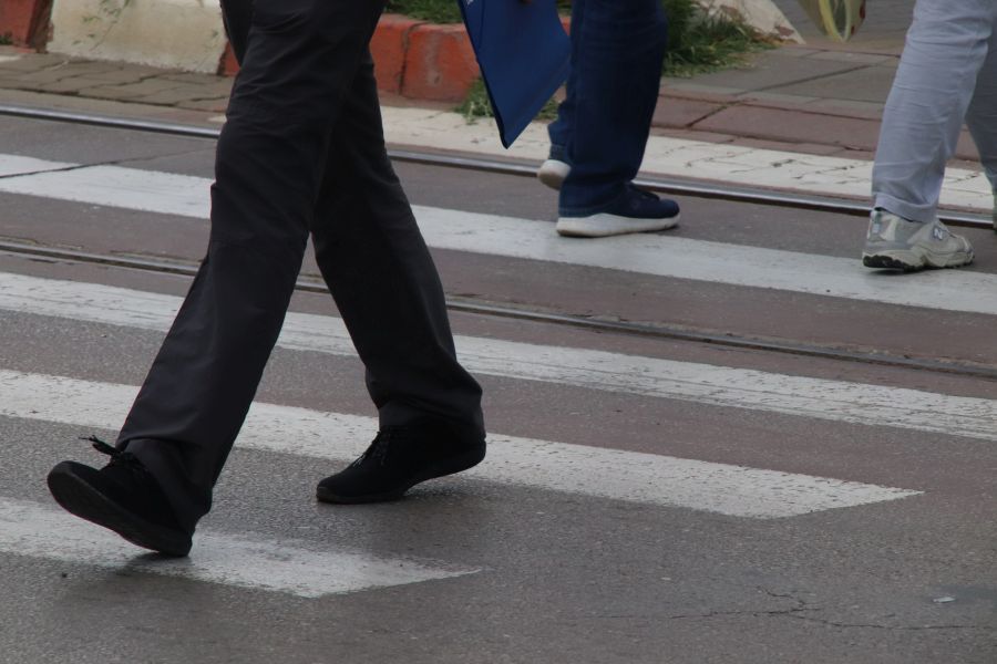 60 de pietoni amendați într-o singură zi la Botoșani