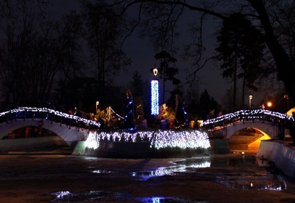 120.000 de lei pentru iluminatul ornamental în Botoșani