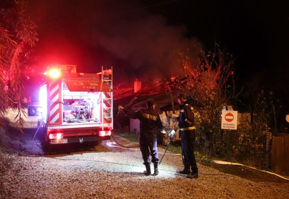 Opt incendii în județul Botoșani. Pagubele depășesc 90.000 de lei