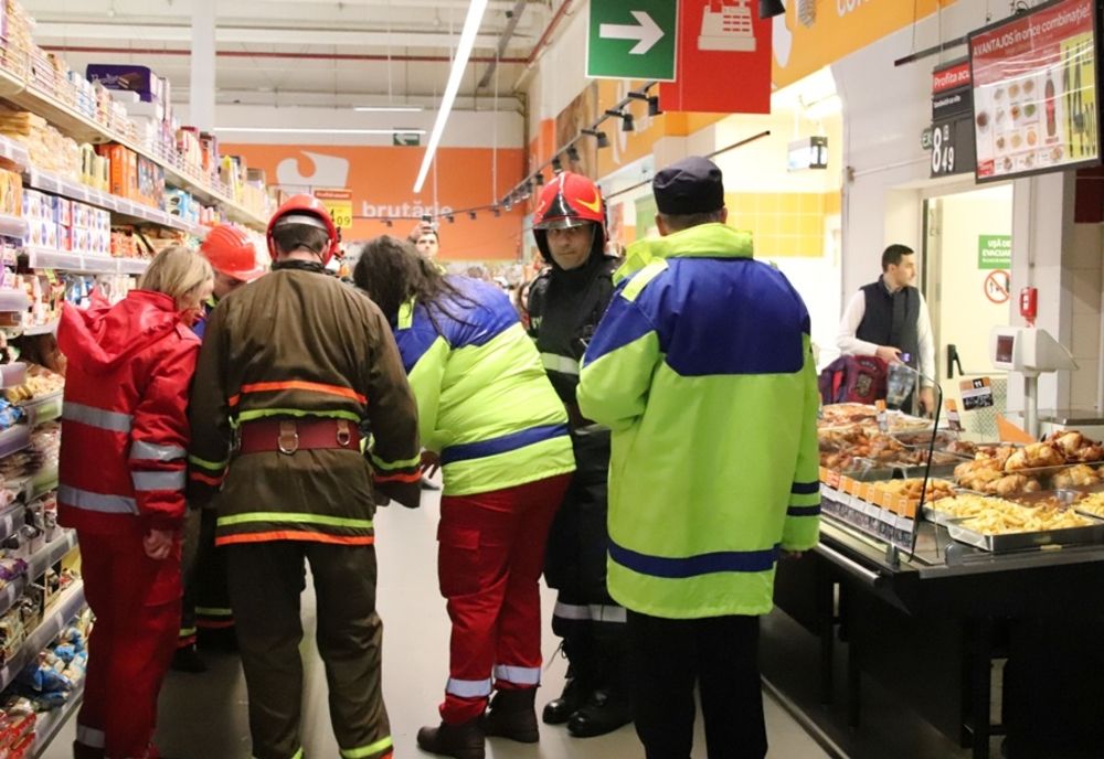 ISU Botoșani caută voluntari care să intervină alături de pompieri 