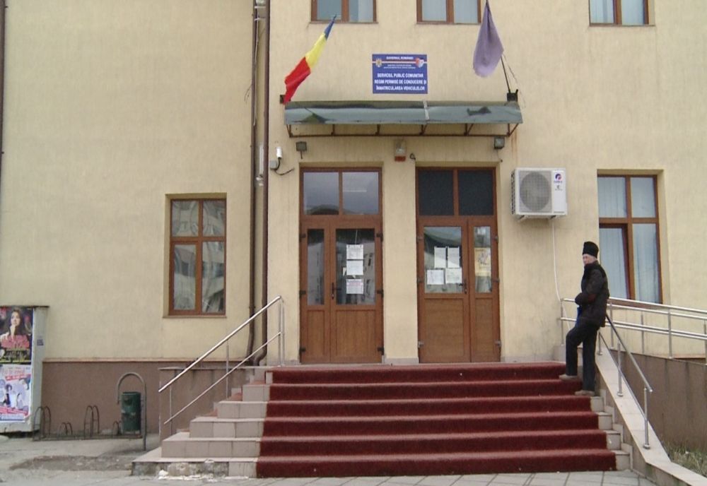 14 suspecți în dosarul de la Serviciul Permise de Conducere Botoșani