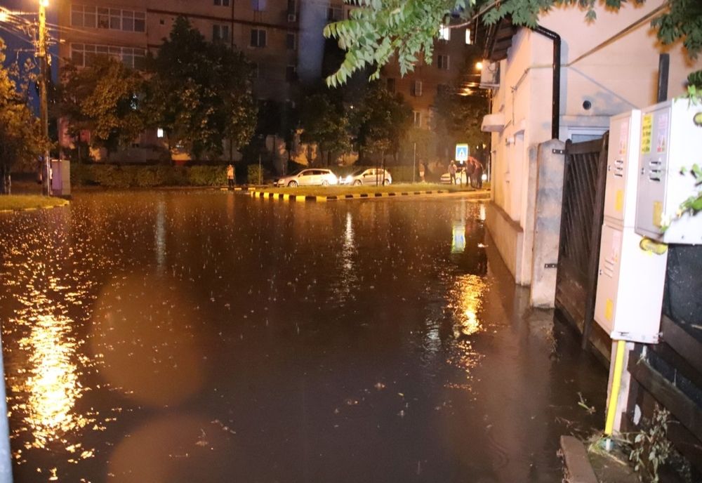 Un nou Cod Portocaliu. Ploi, grindină și vânt puternic până la noapte