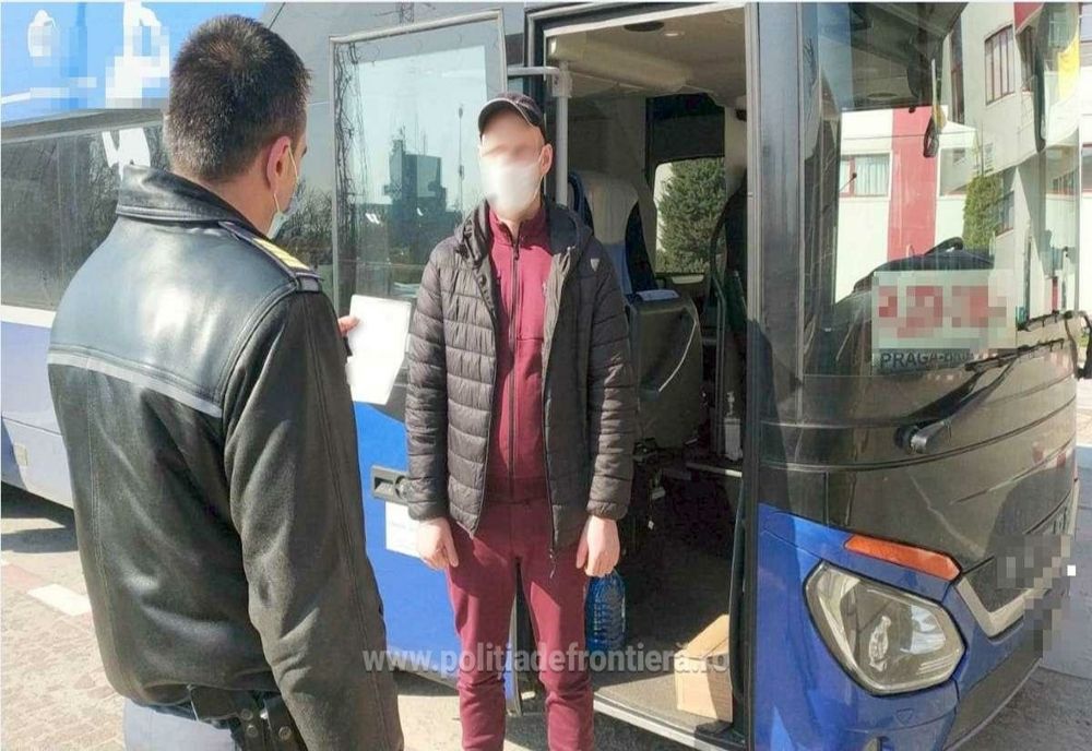 Document de identitate fals, cumpărat cu 130 de euro