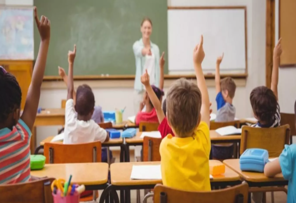 Elevii şi preşcolarii au reînceput cursurile! Excepție, cei în clasele terminale