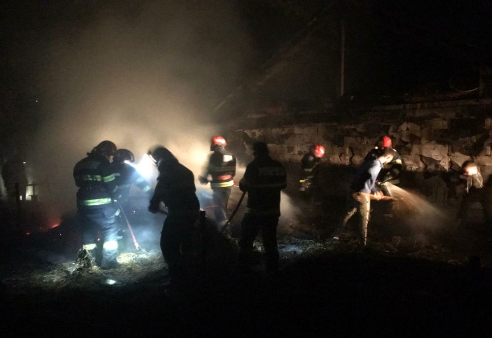 Dezastru evitat de pompieri